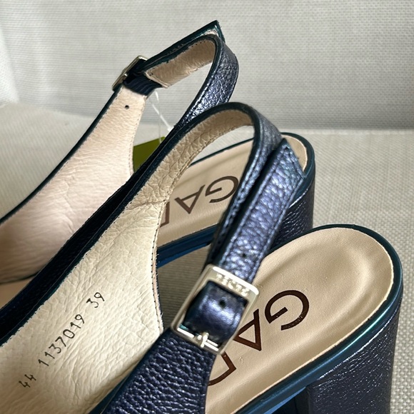 NIB Lightweight Chunky heel BLUE Leather/Metallic Slingback US 8.5/EU 39 - Picture 10 of 15